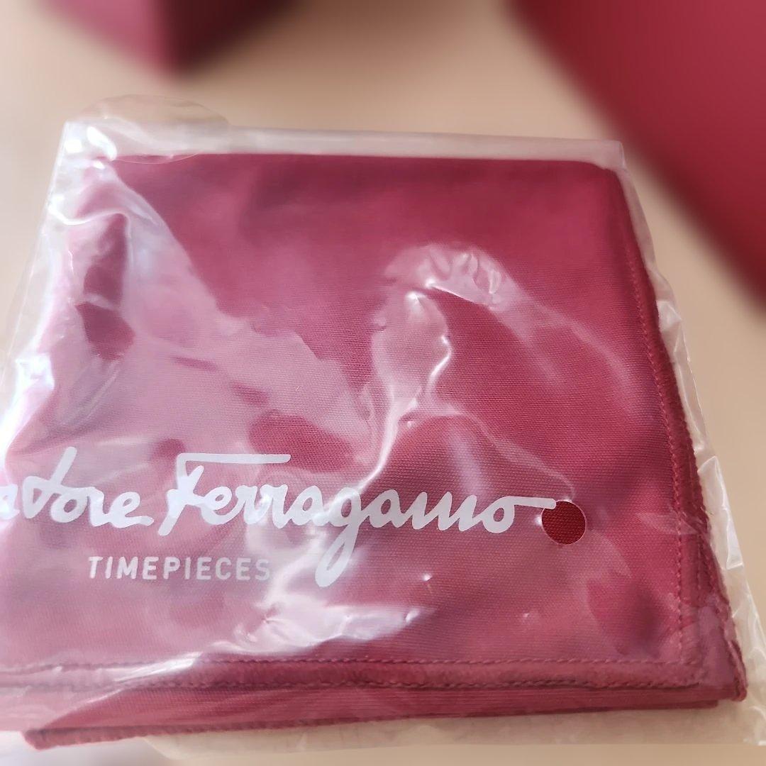 FERRAGAMO　ガンチーニ　腕時計