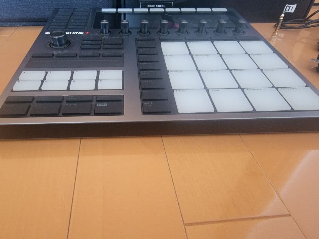 DJ機材 Native Instruments MASCHINE+