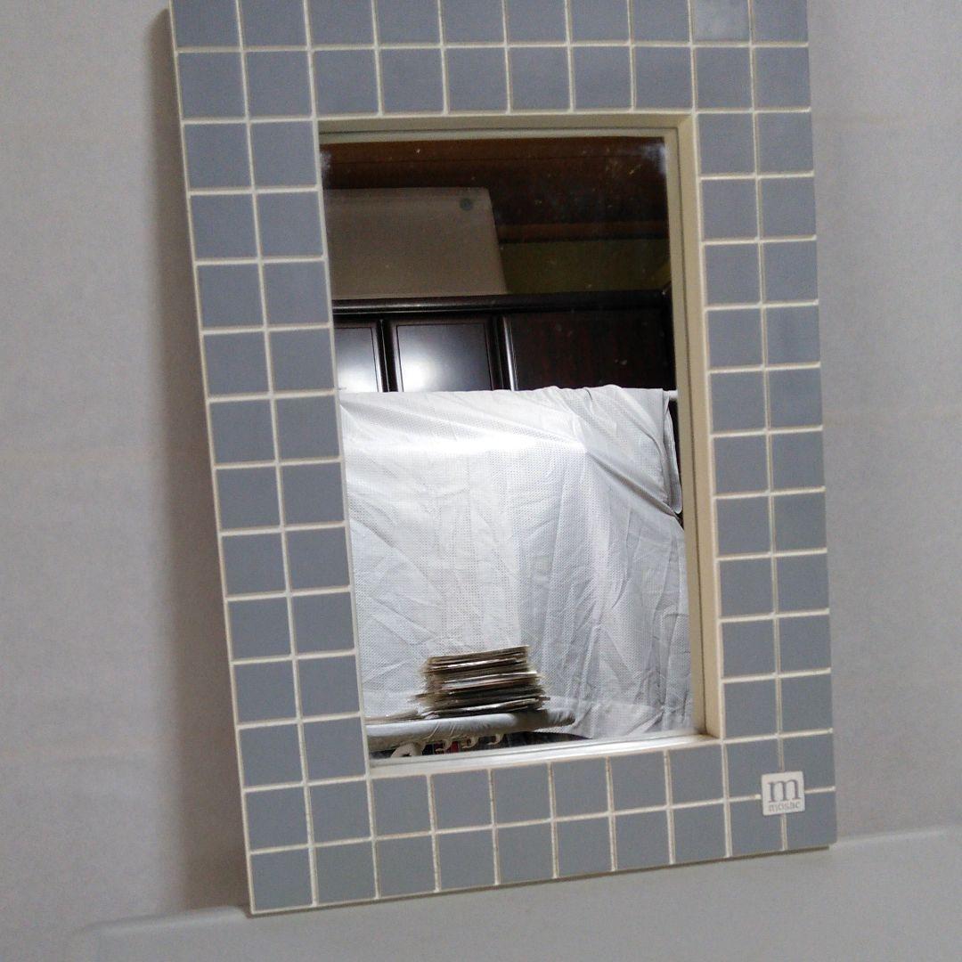 額縁入り鏡です。