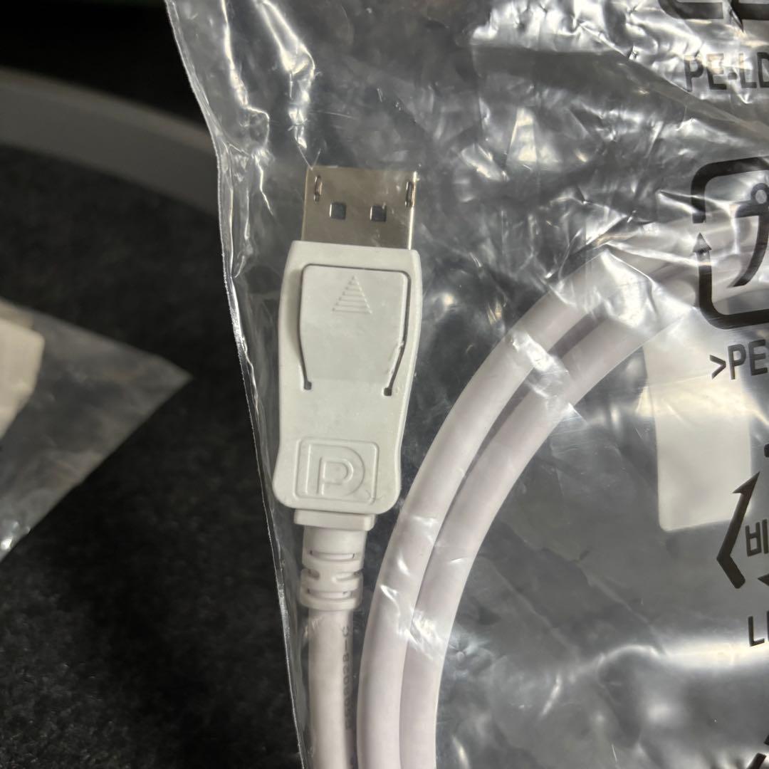 LG 32UN500-W 31.5インチ 4Kモニター 液晶　2023年製