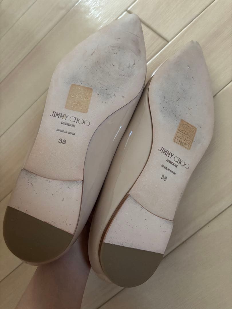 【美品】Jimmy Chooベージュ パテントレザー　フラットシューズ　24cm
