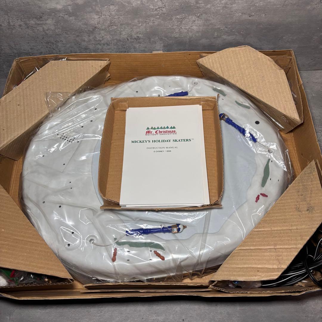 美品24時間発送！ディズニー mickey’s holiday skaters