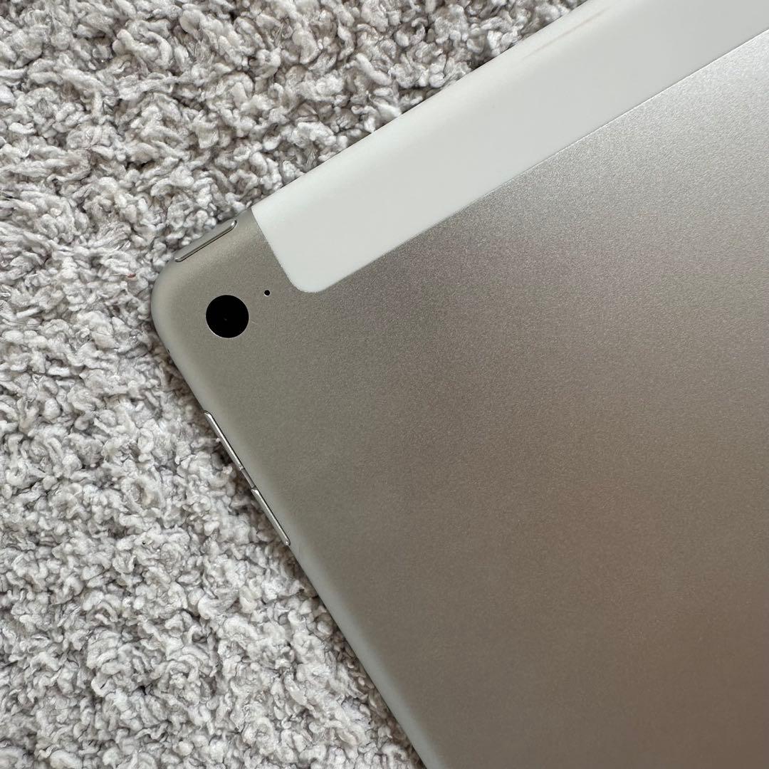 【美品】Apple iPad Air 第2世代 シルバー 9.7インチ 32GB