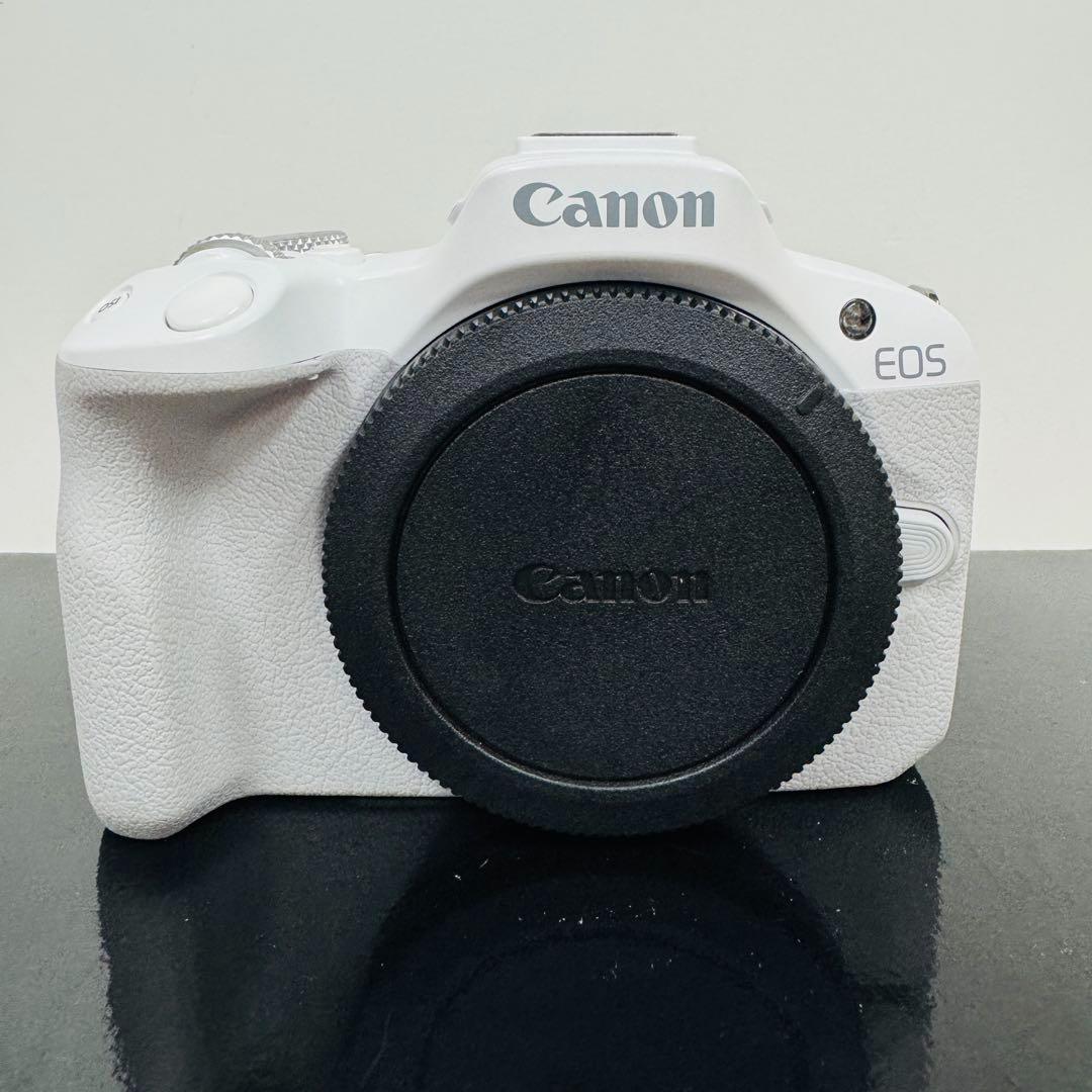 展示品 Canon EOS R50 ダブルズームキット EOSR50WH-WZK
