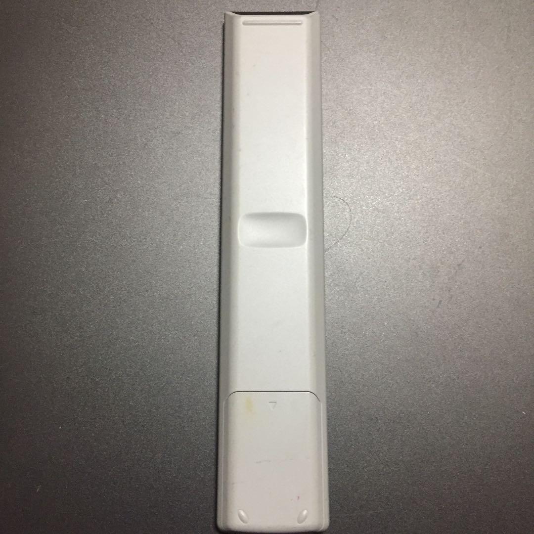 LOEWE. ロエベ テレビ リモコン 89950A17