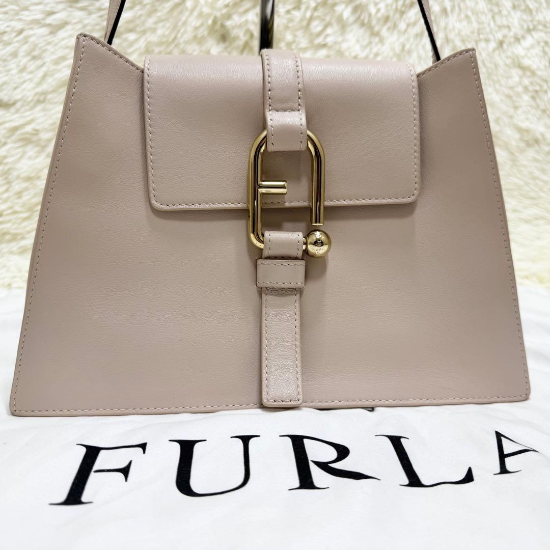 現行 フルラ ヌヴォラ ショルダーバッグ アーチロゴ　レザー ピンクベージュ