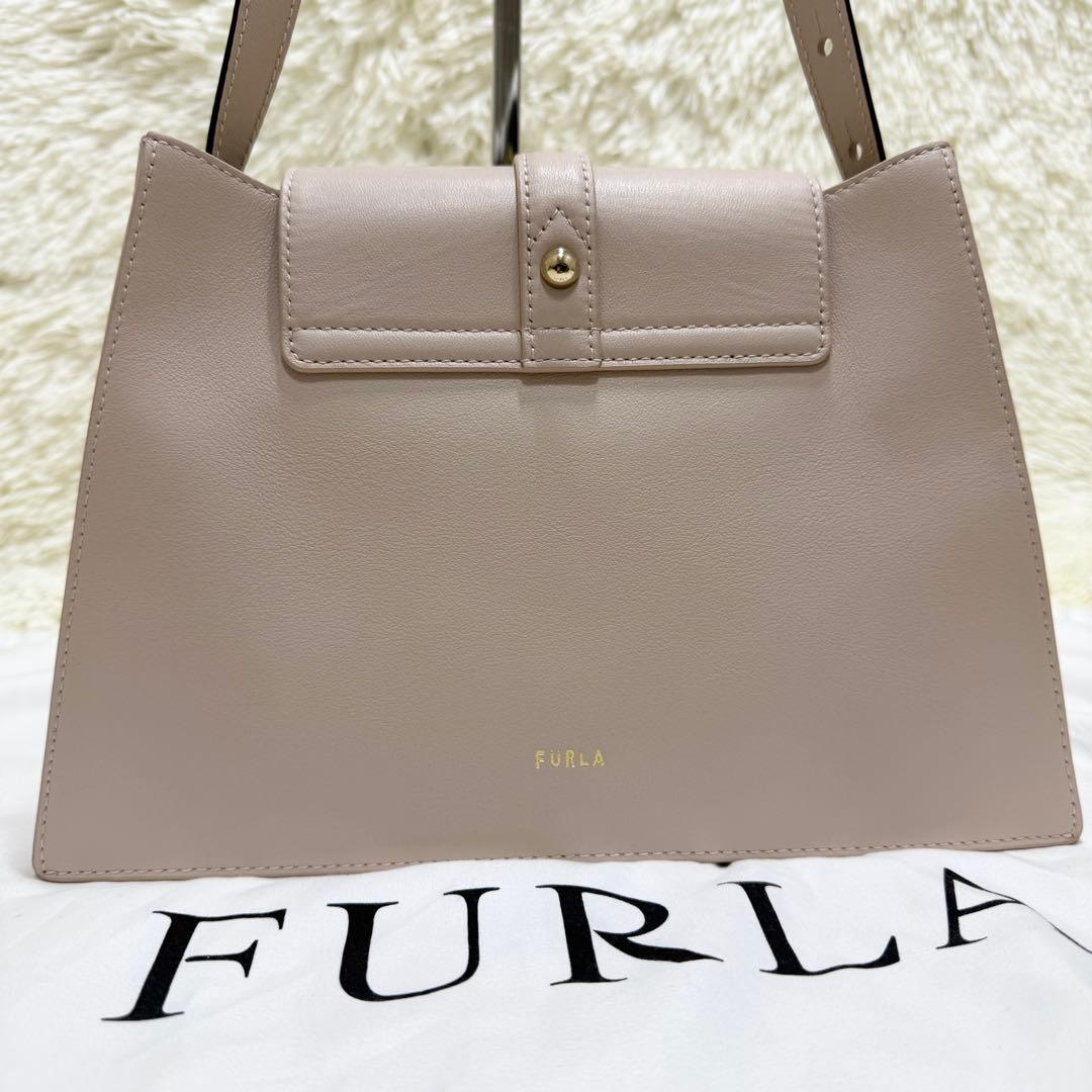 現行 フルラ ヌヴォラ ショルダーバッグ アーチロゴ　レザー ピンクベージュ