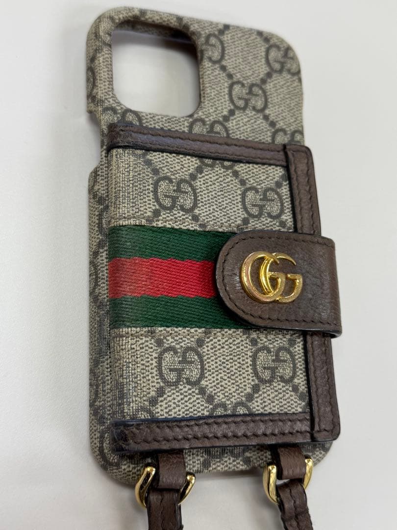 Gucci iPhone12ケース ショルダーストラップ付き