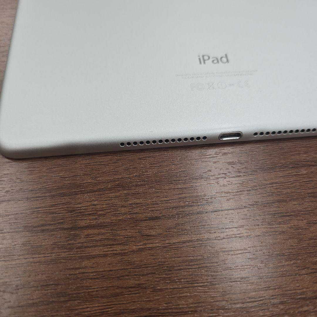 美品 iPad Air2 64GB シルバー セルラーモデル