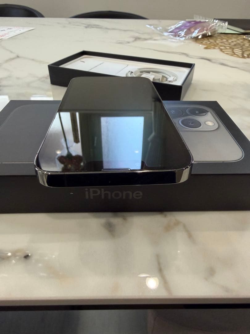 極美品　Apple iPhone 13Pro 256GB