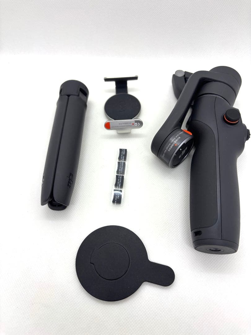 ほぼ未使用　DJI Osmo Mobile 6 スマートフォンスタビライザー