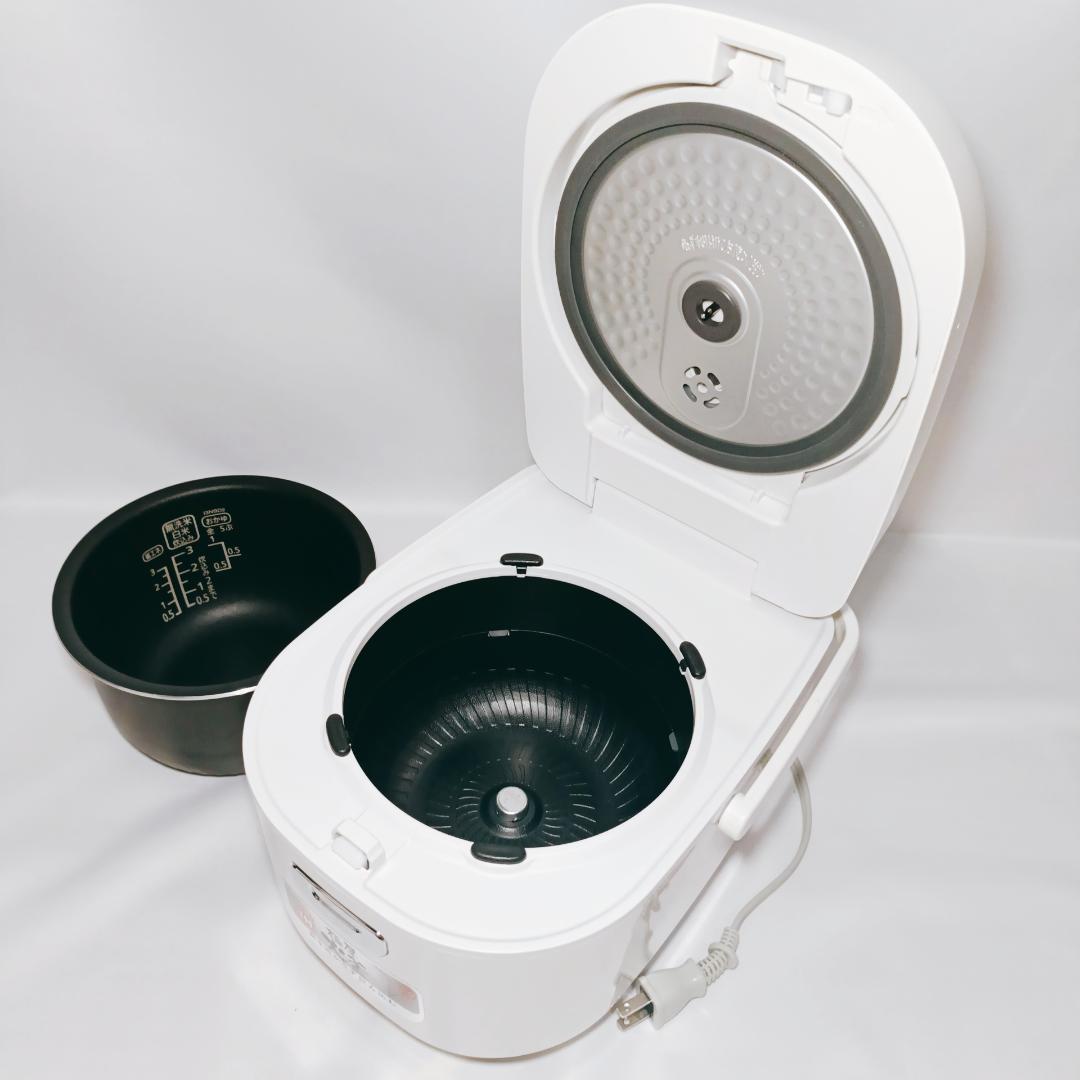 【新品未使用】 アイリスオーヤマ IH炊飯器 ホワイト 3合 一人暮らし 新生活