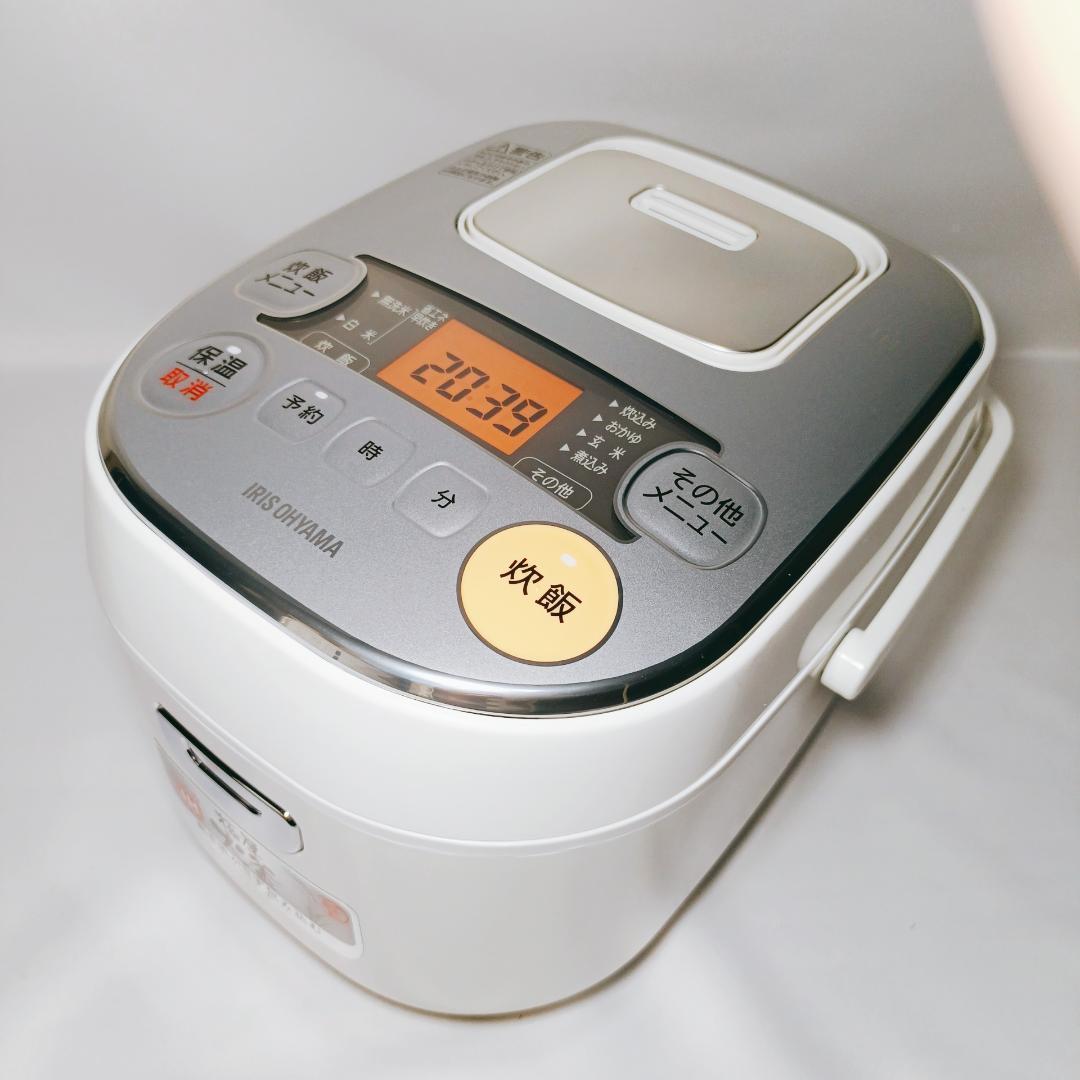 【新品未使用】 アイリスオーヤマ IH炊飯器 ホワイト 3合 一人暮らし 新生活