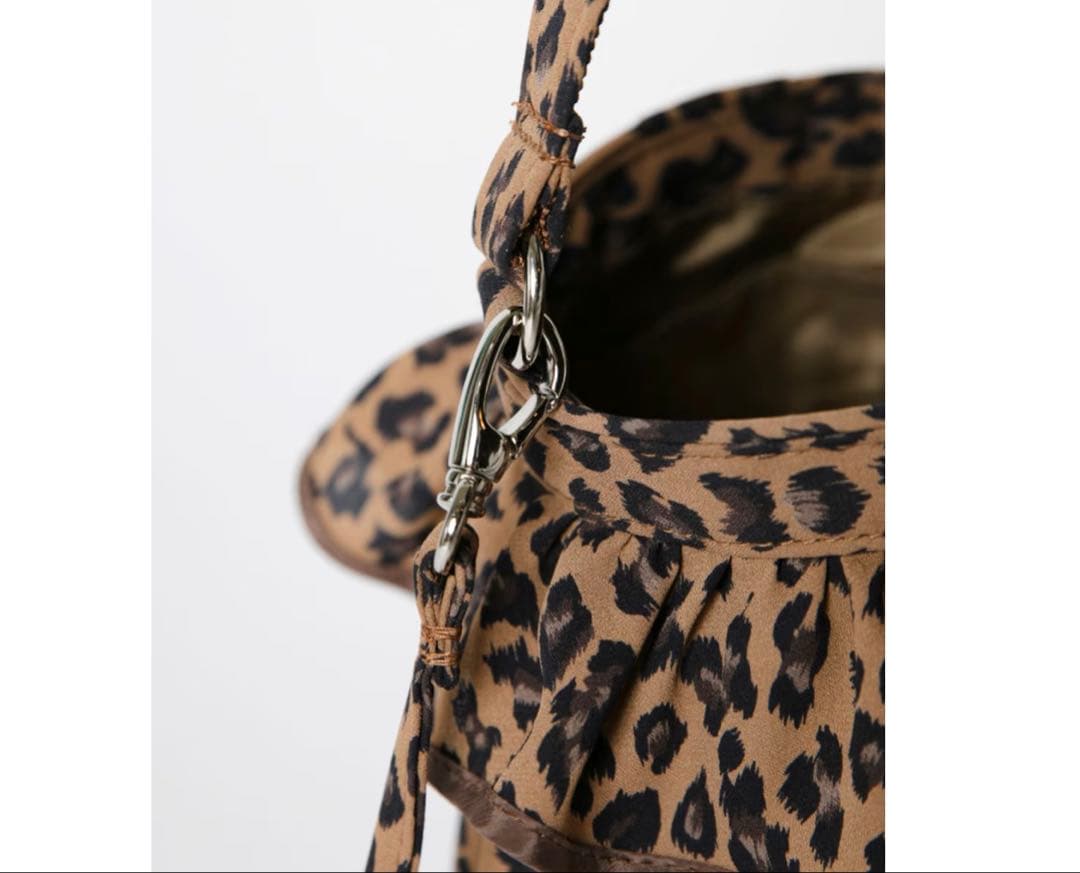 セツコサジテール　フィグ(ヒョウ柄)