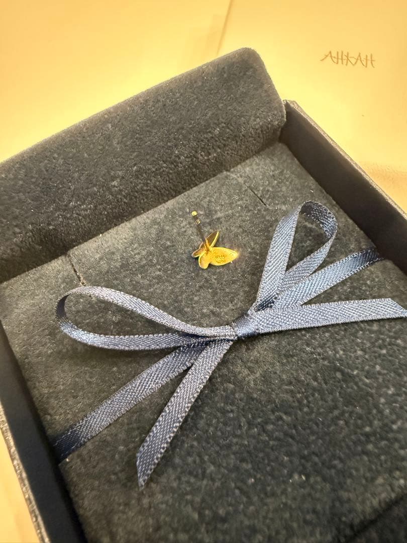 未使用に近い【AHKAH】K18 アンパピヨンブリリアンピアス