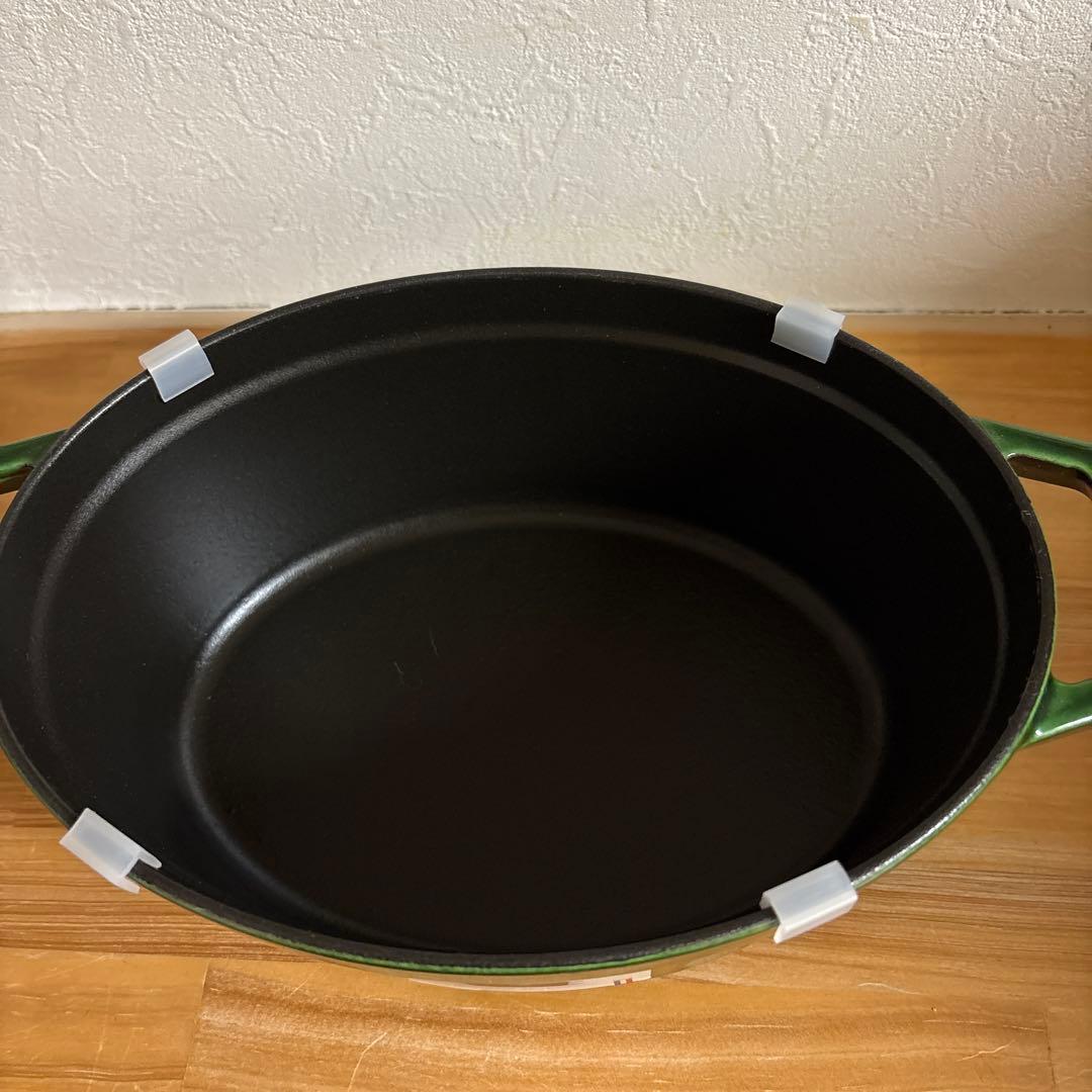 STAUB オーバル23cm バジルグリーン未使用正規品　再値下げ