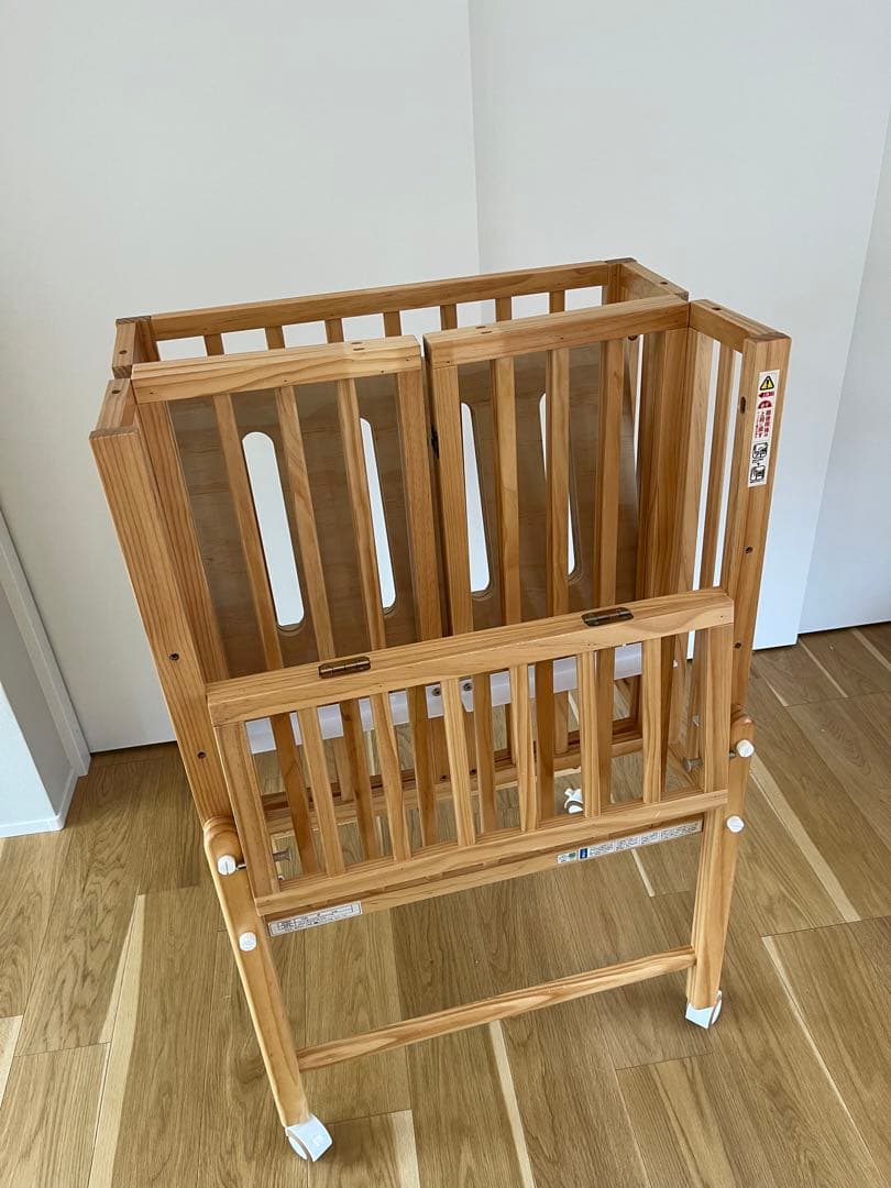 大和屋　折りたたみベビーベッド　パタン２