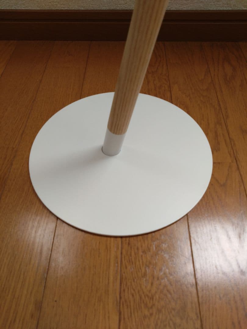 DUENDE チューブ&ロッド サイドテーブル ホワイト