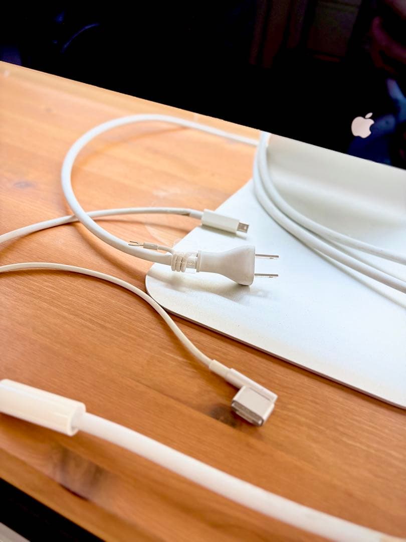 Apple Thunderbolt Display (27-inch) ＊割れ有