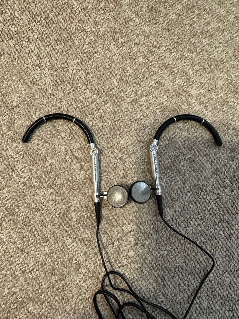 Bang&Olufsen Earphones「A8」