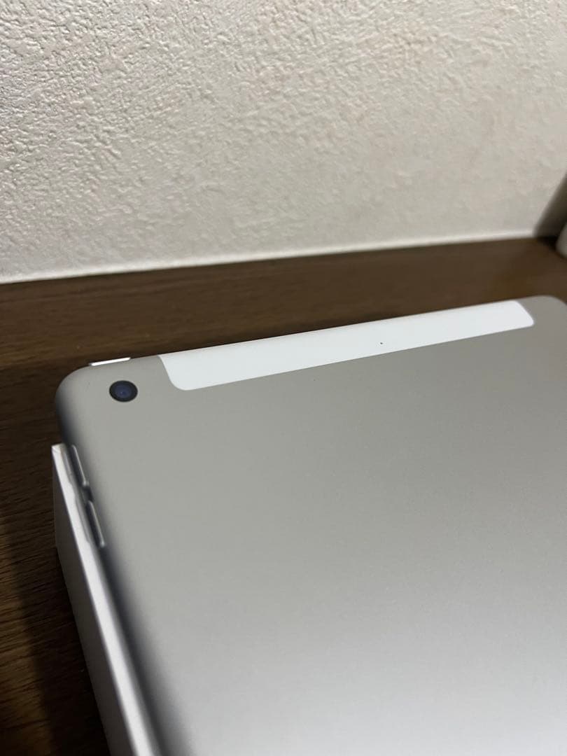 ★iPad 第7世代 32GB Wi-Fi セルラー