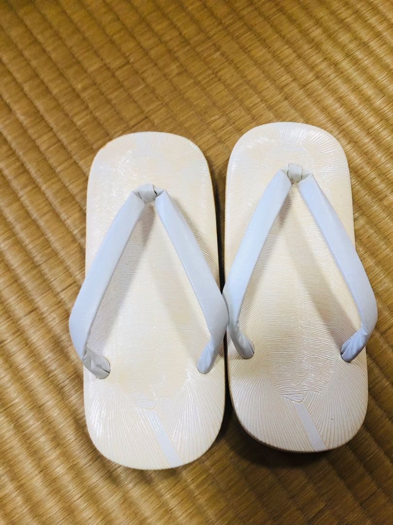 【7歳用訳あり一部新品未使用品】着物一式 黒と白 伝統的な和柄