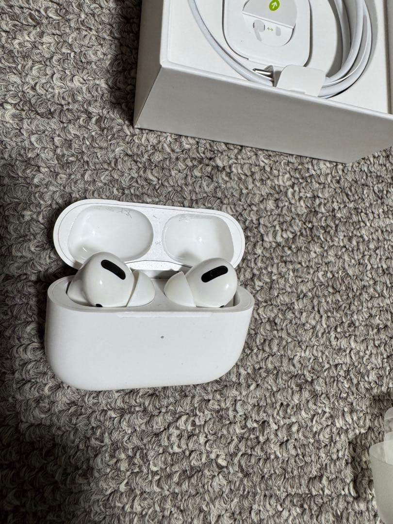 AirPods Pro 本体 充電ケース おまけ付