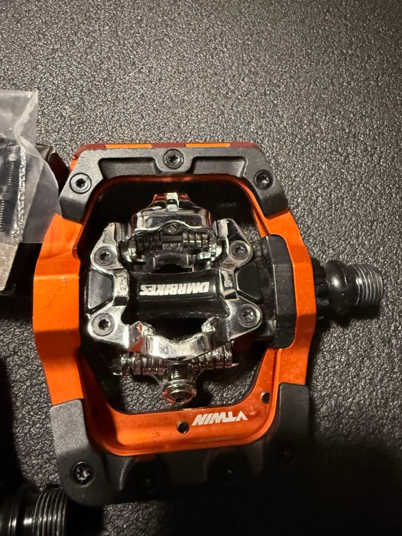 DMR VTWIN オレンジ　付属品あり　美品