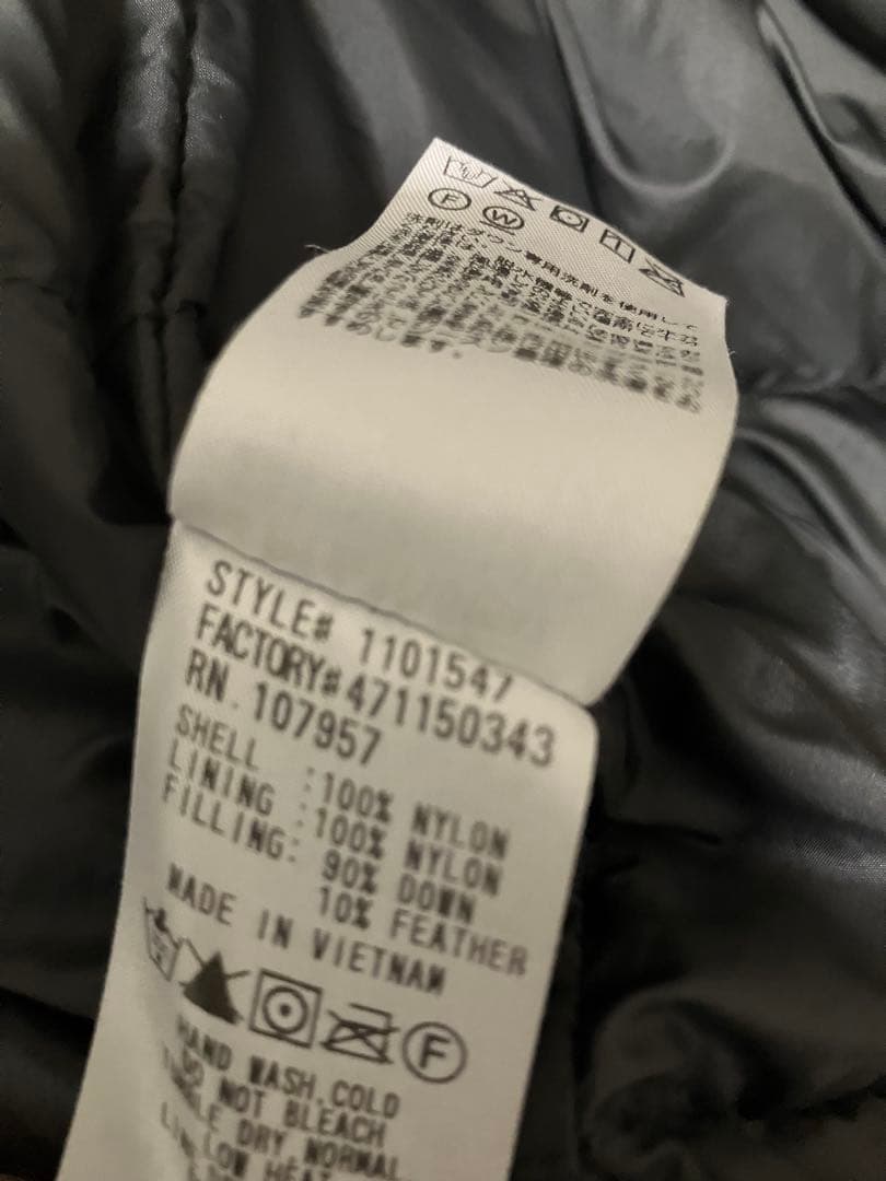 モンベル　ハスキーコート　Mサイズ ブラック　ダウンコート