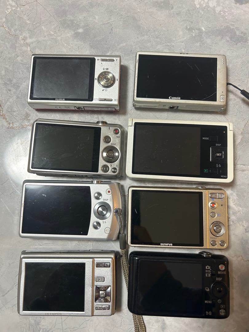 コンパクトデジカメ8台まとめ売り（ジャンク品）