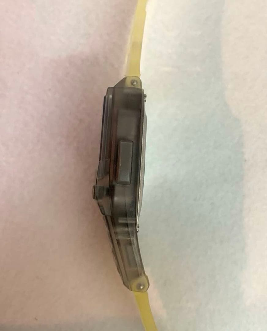 【新品未使用】カシオデータバンク CASIO DBC-63ミッキーデジタル腕時計