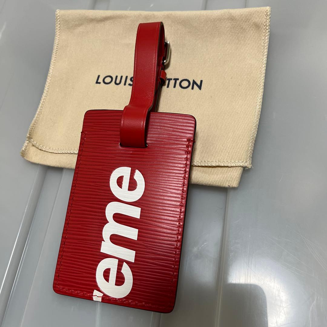 美品⭐︎ SUPREMEとLOUIS VUITTON レザー　ネームタグ　赤