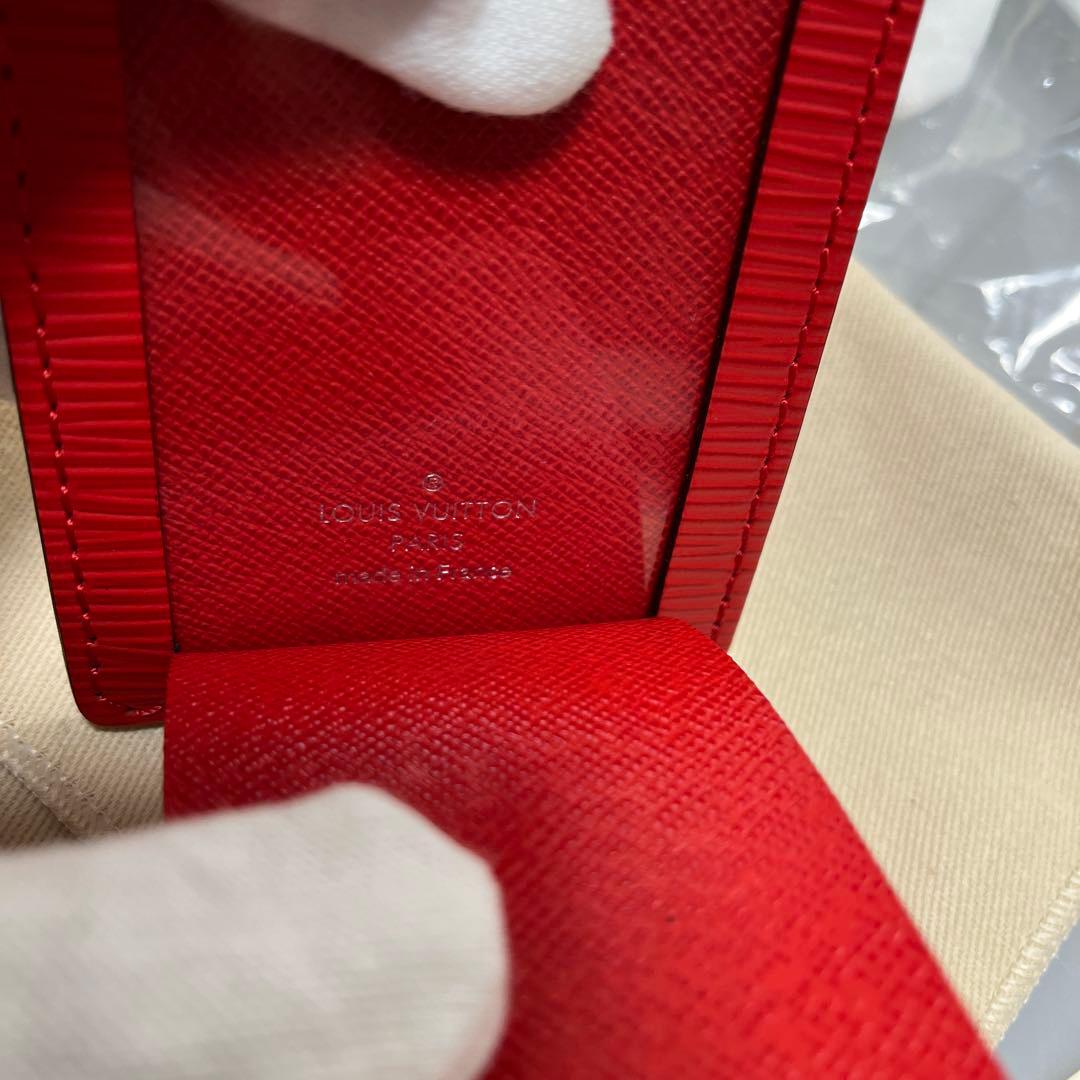 美品⭐︎ SUPREMEとLOUIS VUITTON レザー　ネームタグ　赤