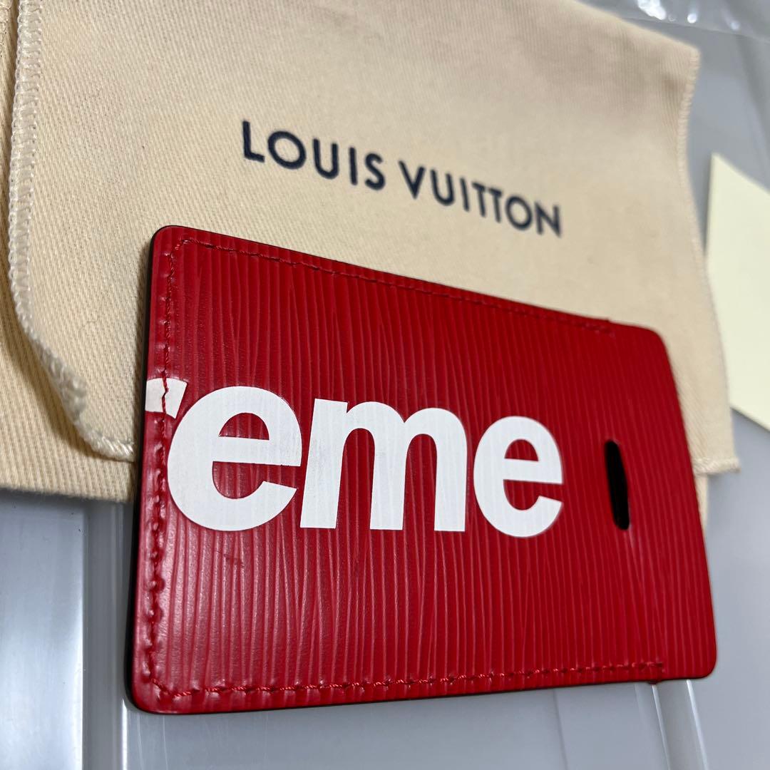 美品⭐︎ SUPREMEとLOUIS VUITTON レザー　ネームタグ　赤