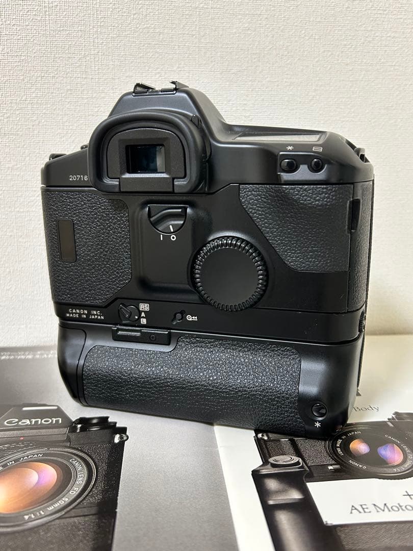 のき Canon EOS1n RS ボディー