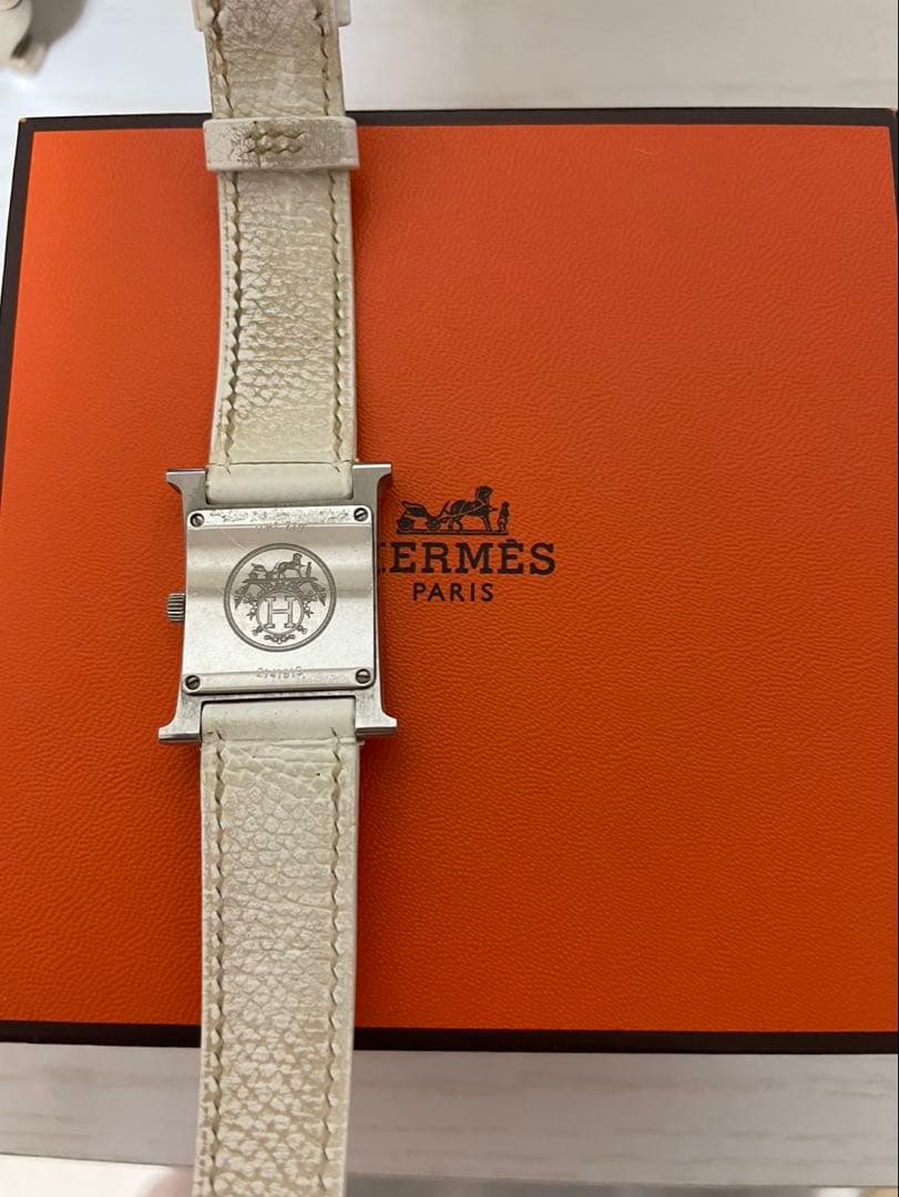 HERMES ウォッチ レディース 12P ダイヤ ホワイトシェル クォーツ