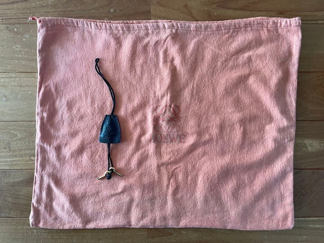 特別価格　LOEWE 黒 レザー ビジネスバッグ