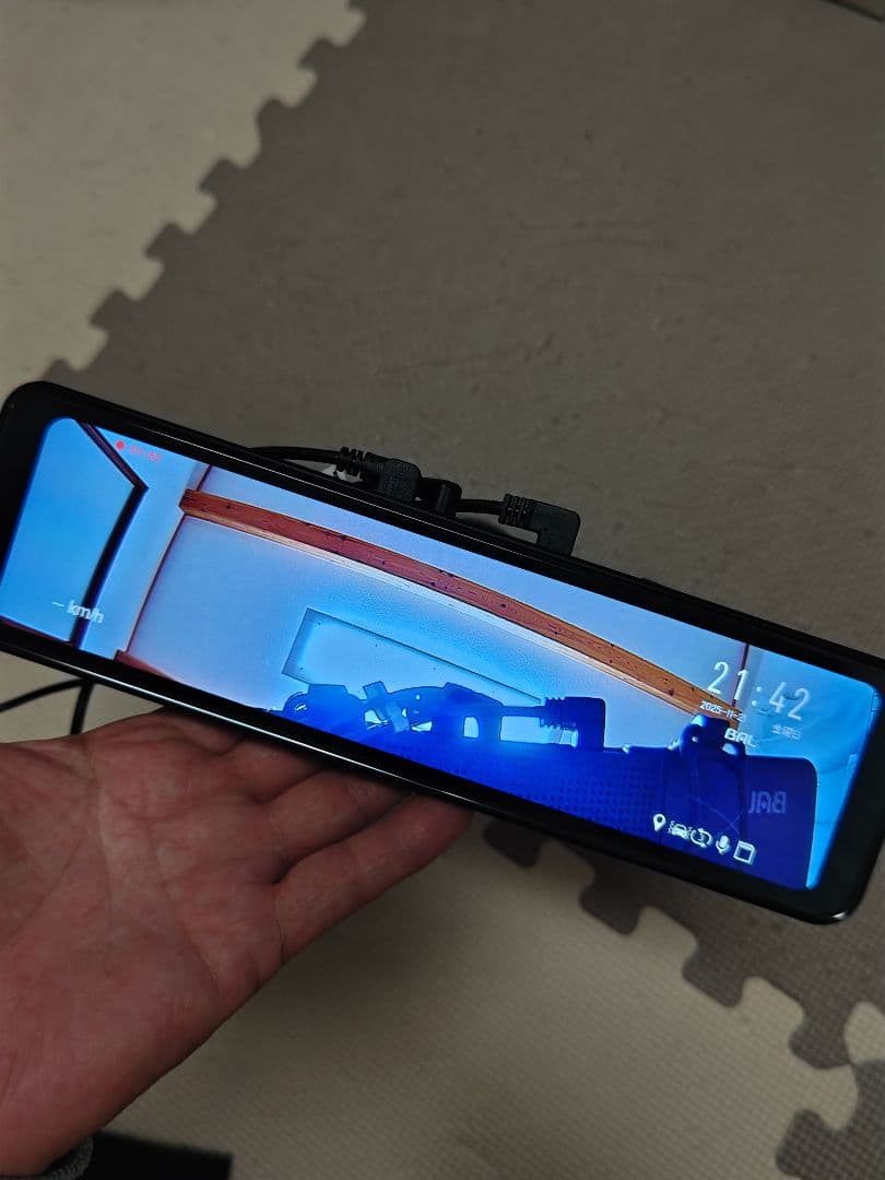 BALUCE ドライブレコーダー デジタルインナーミラー配線付きシガー電源。