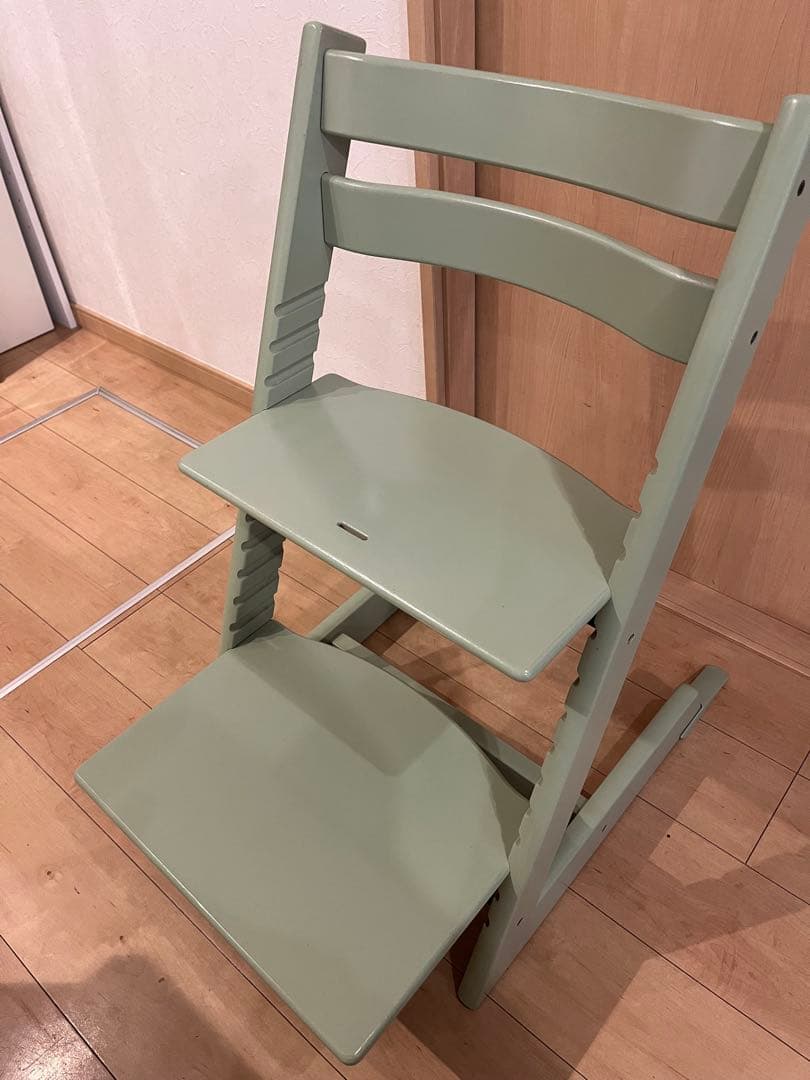 ストッケ　トリップトラップ　モスグリーン