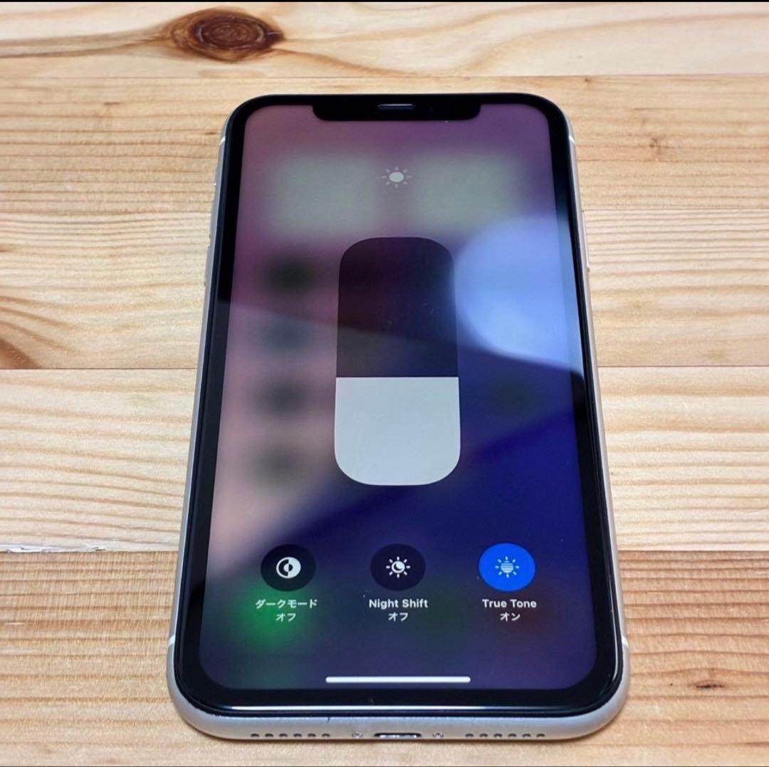 バッテリー新品　iPhone 11 64GB SIMフリー　美品