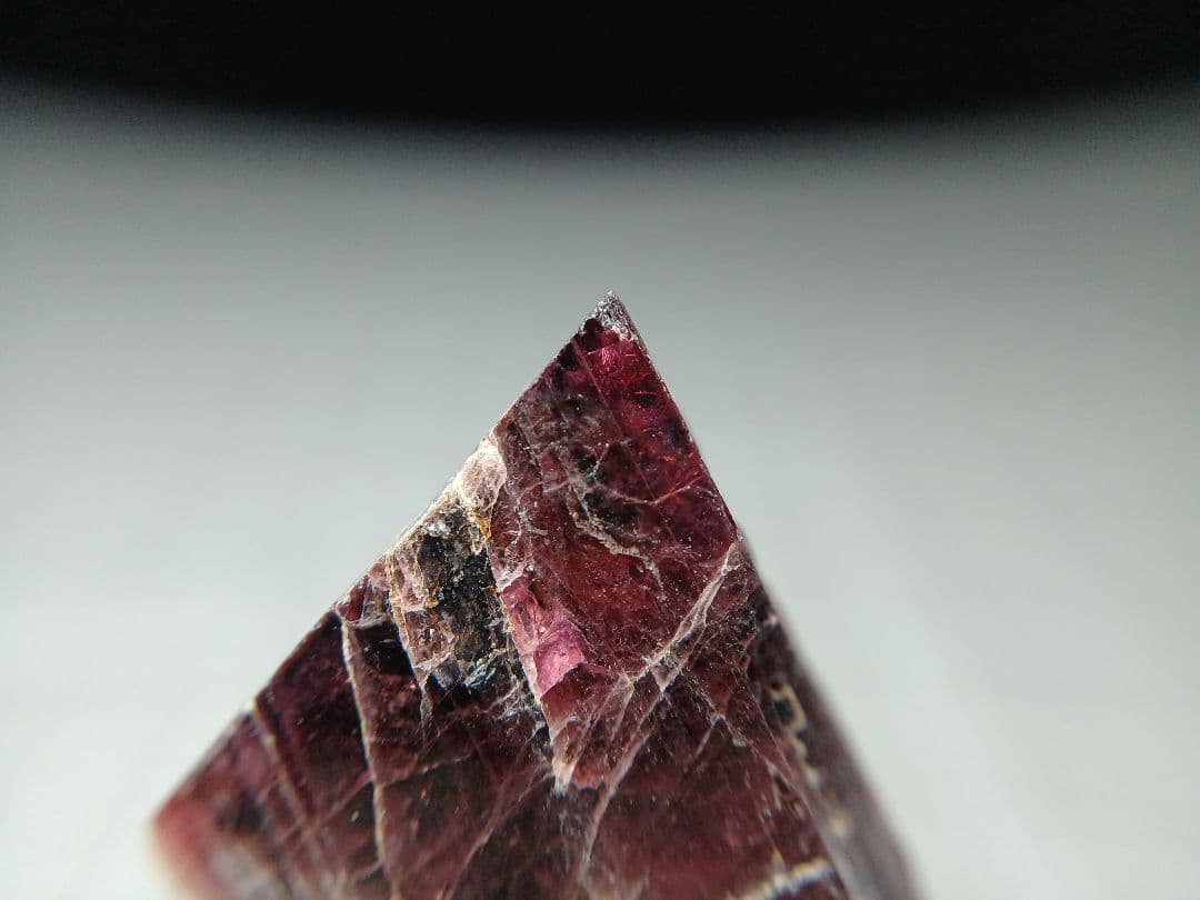 国産鉱物　パイロクスマンガン石　3cm　原石　Pyroxmangite　鉱物標本