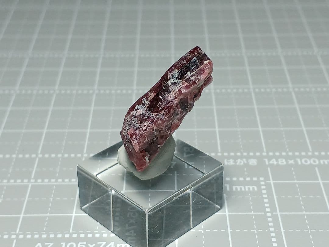 国産鉱物　パイロクスマンガン石　3cm　原石　Pyroxmangite　鉱物標本