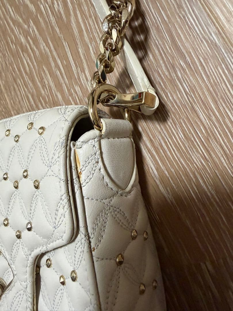 あ*い様 ブルガリ　ホワイト キルティング ショルダーバッグ