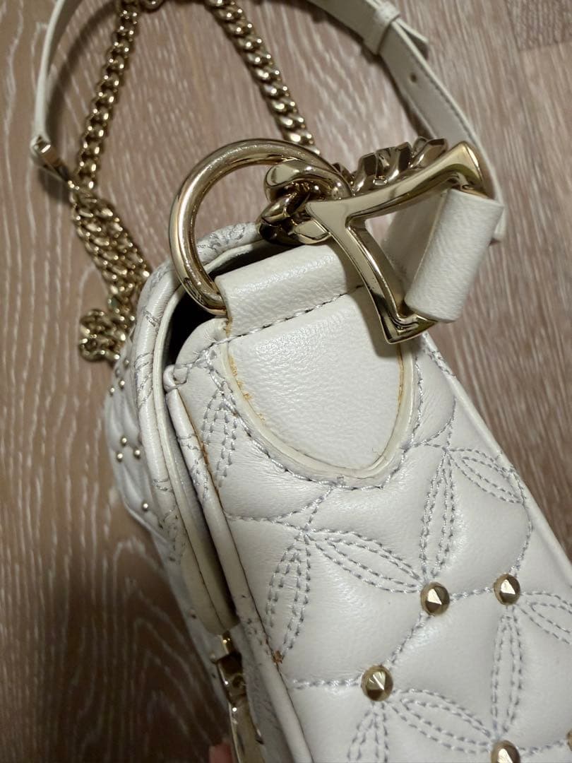 あ*い様 ブルガリ　ホワイト キルティング ショルダーバッグ