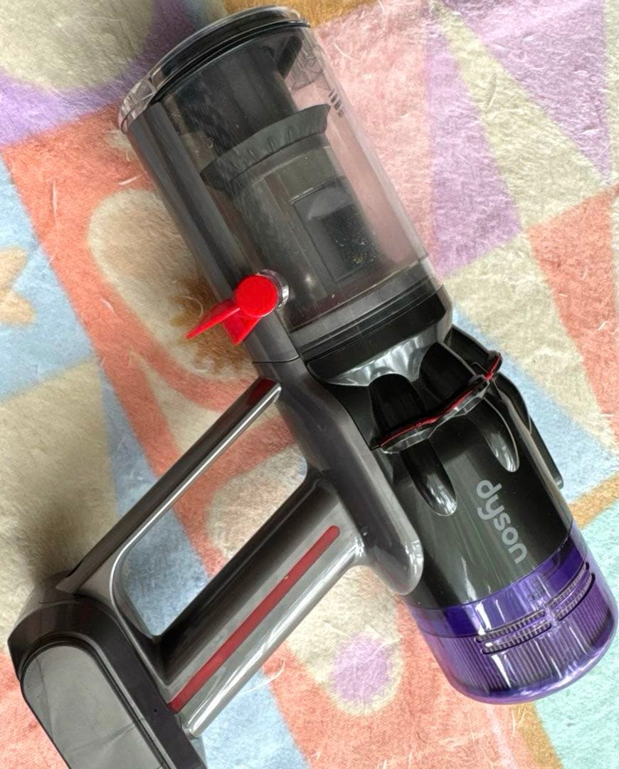 DysonハンディクリーナーSV21