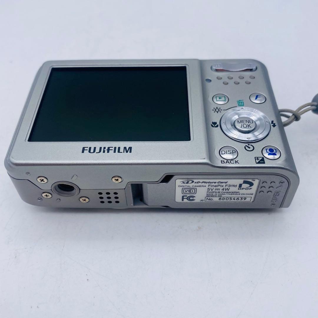 ★【美品動作確認済み】FUJIFILM FinePix F31fd