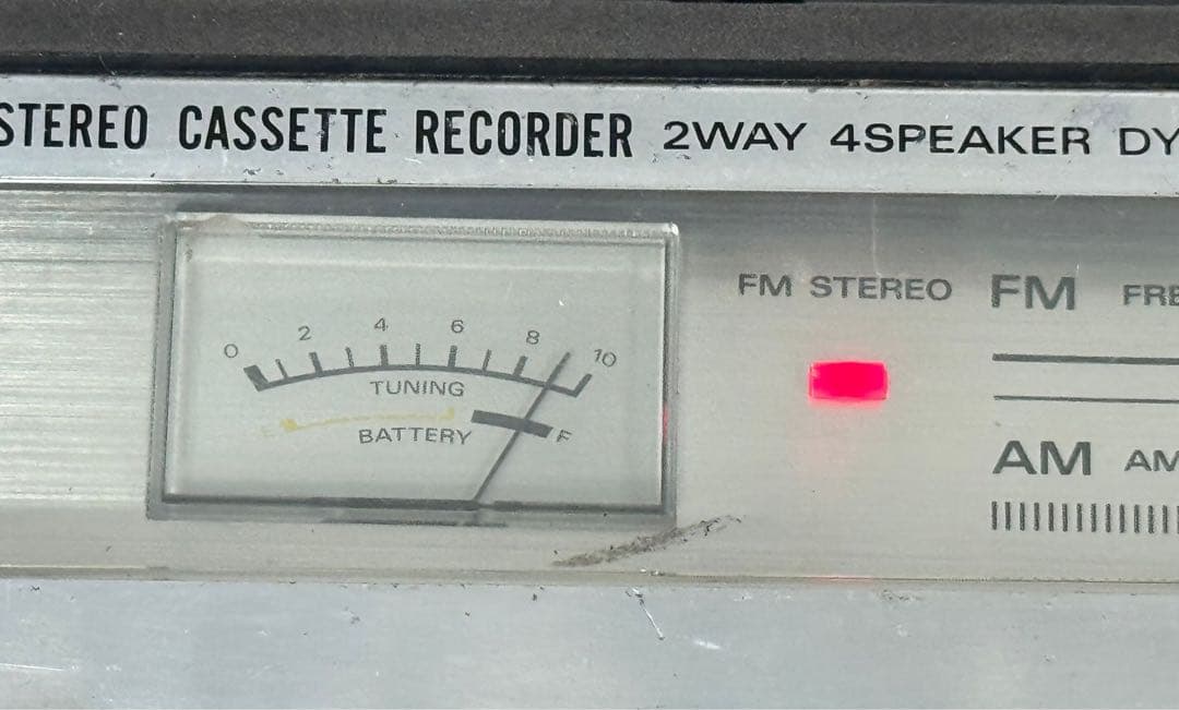 HITACHI日立TRK-8180 ラジカセ FM/AMラジオ レトロ