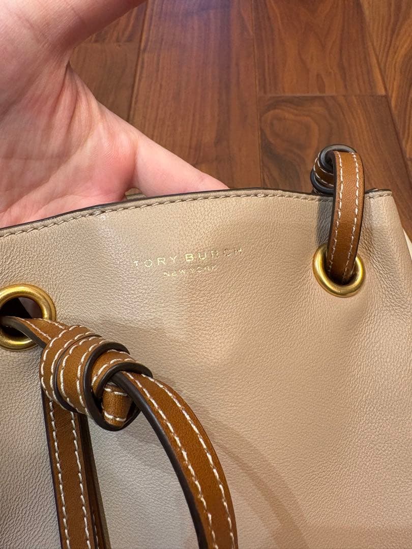 【TORY BURCH】ベージュ バッグ 保存袋付き