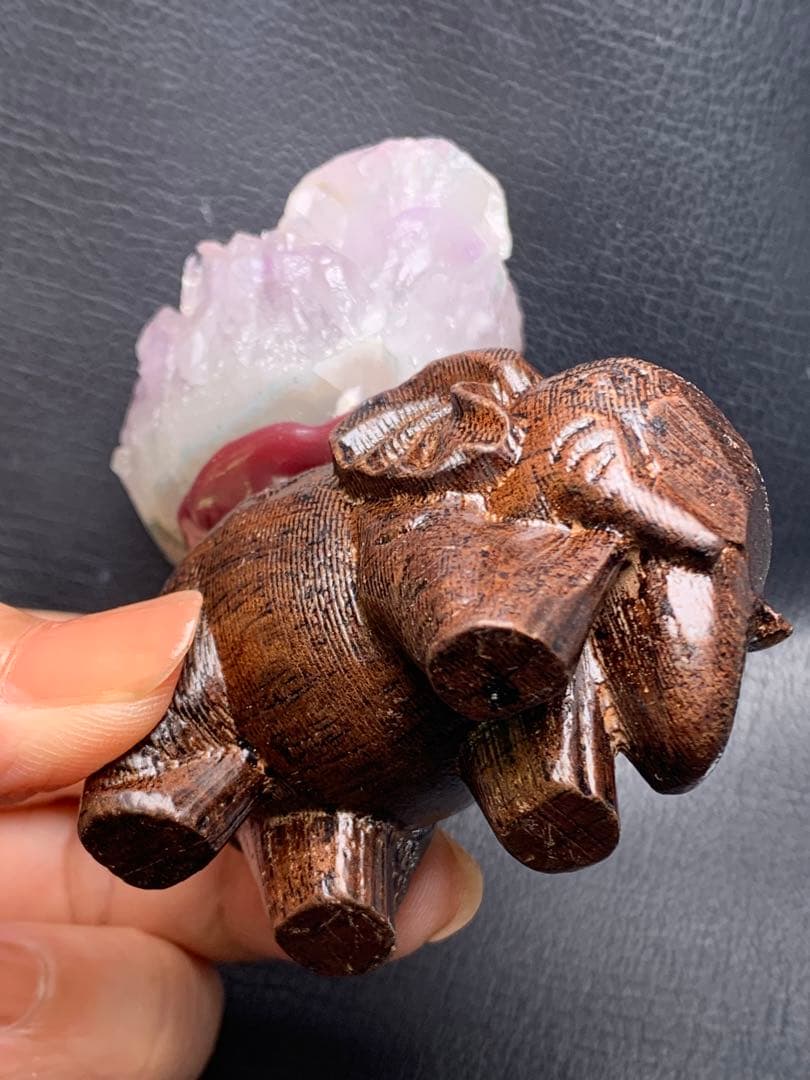 070676 アメジスト原石虹入り象の置き物