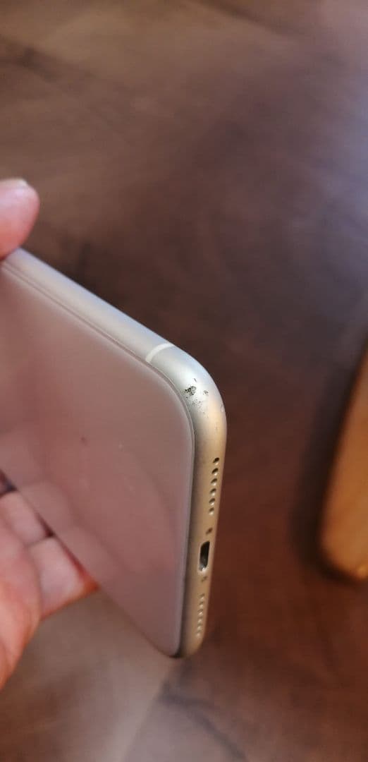 （中古）Apple iPhone XR ホワイト 本体のみ